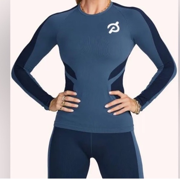 Peloton Seamless Blue Long Sleeve Crewneck SZ M - Picture 1 of 9